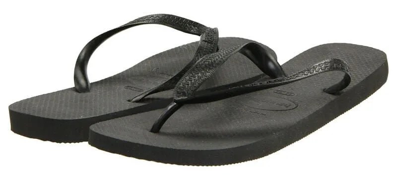 15-Summer-Wardrobe-Essentials-Every-Guy-Needs-gear-patrol-sandals-Havaianas