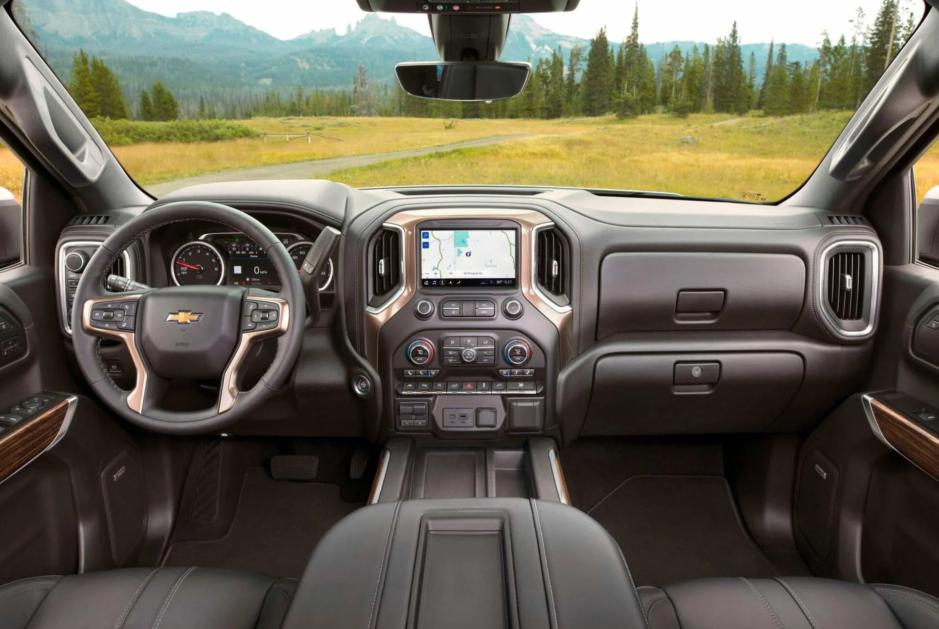 2019 silverado gear patrol slide 4