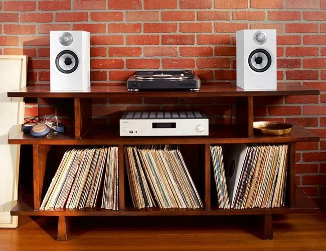 Bowers-and-Wilkins-600-Series-gear-patrol-lead-feature