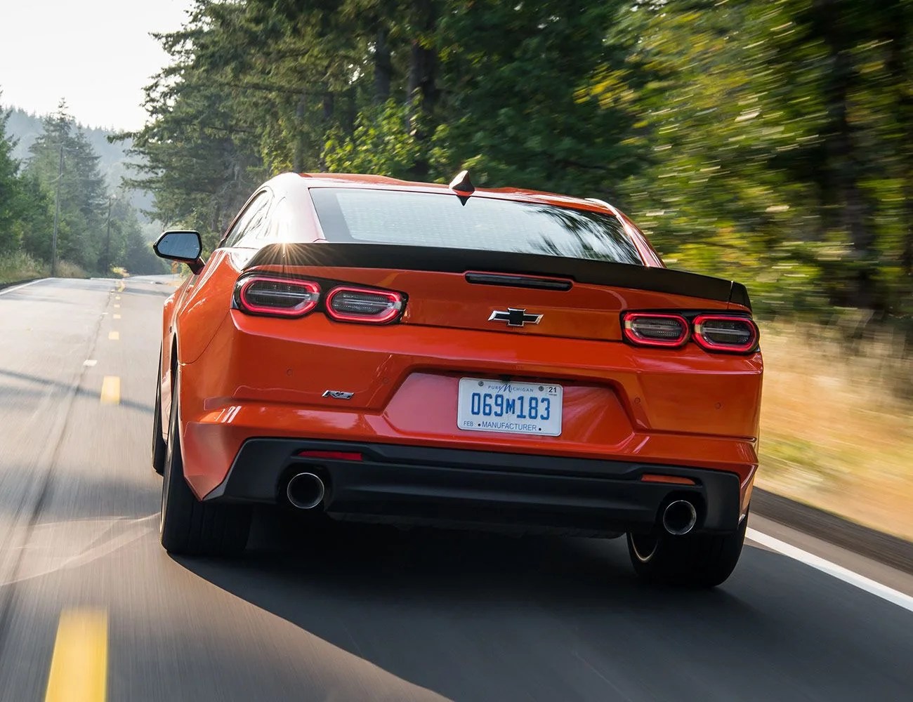 Chevrolet-Camaro-Turbo-gear-patrol-ambiance