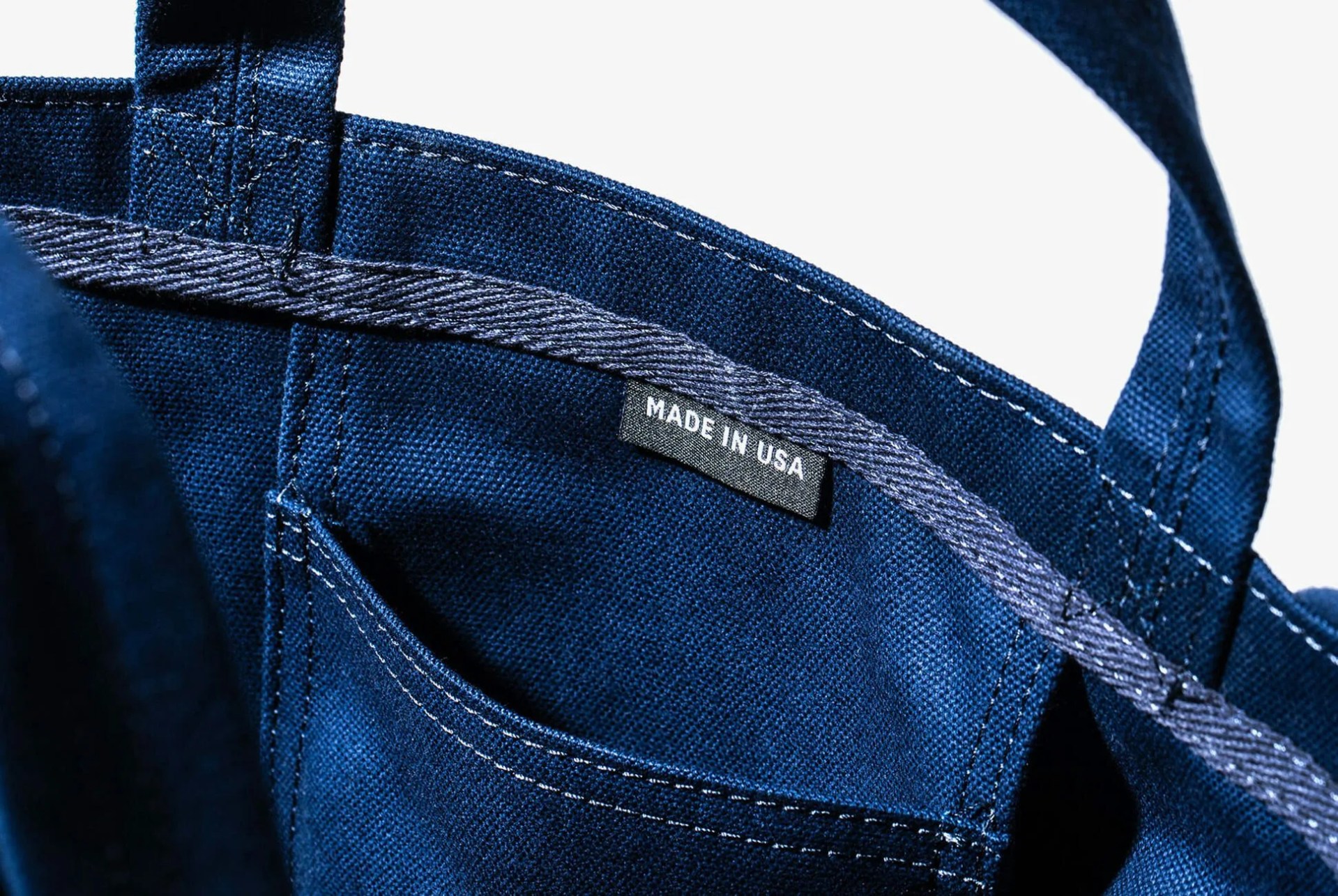 GP-Tote-Announcement-gear-patrol-slide-2