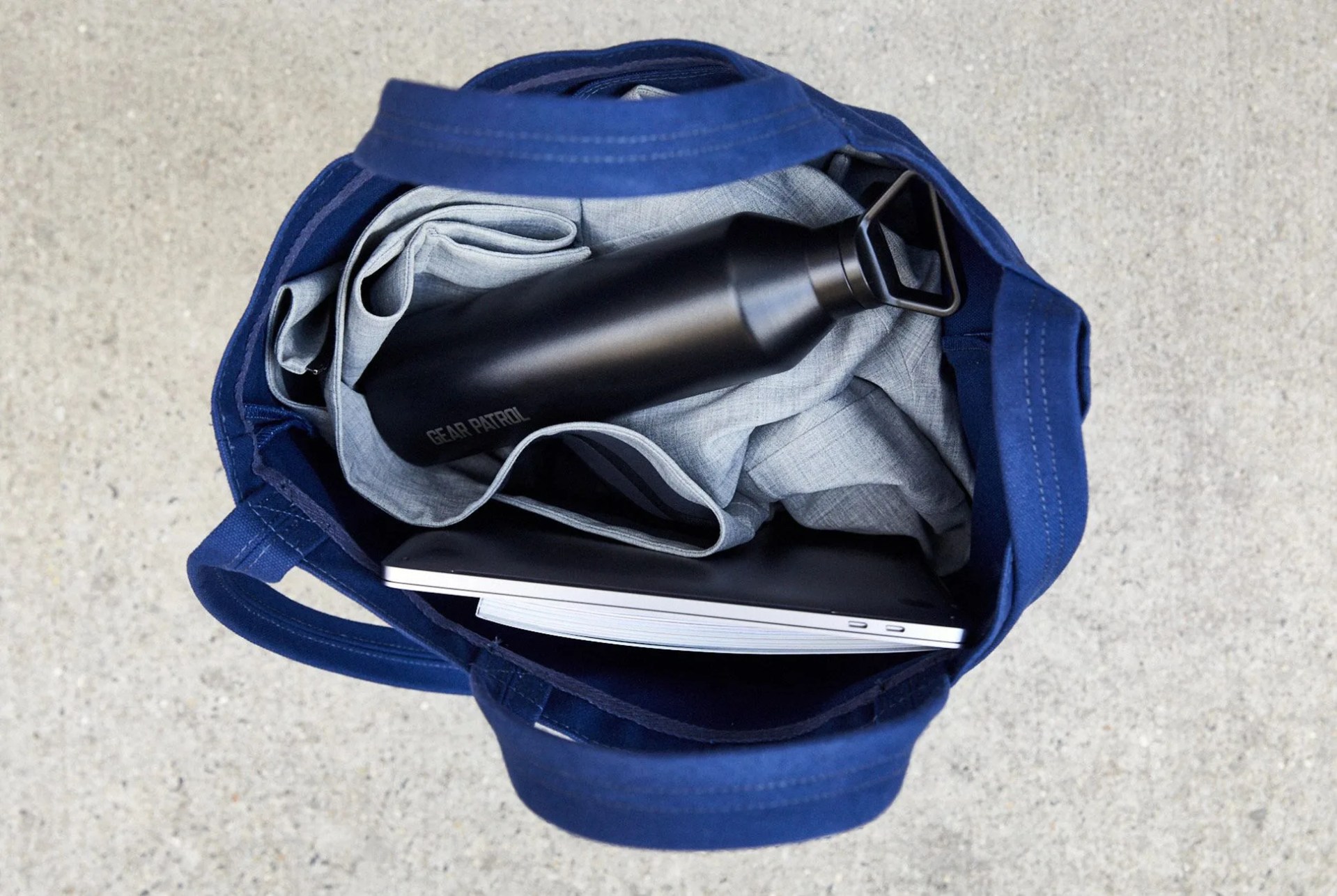 GP-Tote-Announcement-gear-patrol-slide-4