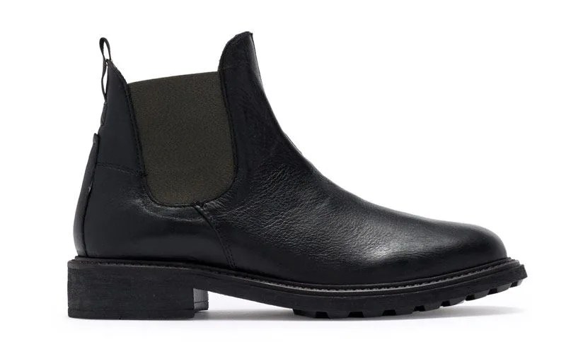 H-By-Hudson-Chelsea-Boot-Deal-gear-patrol-Carlson