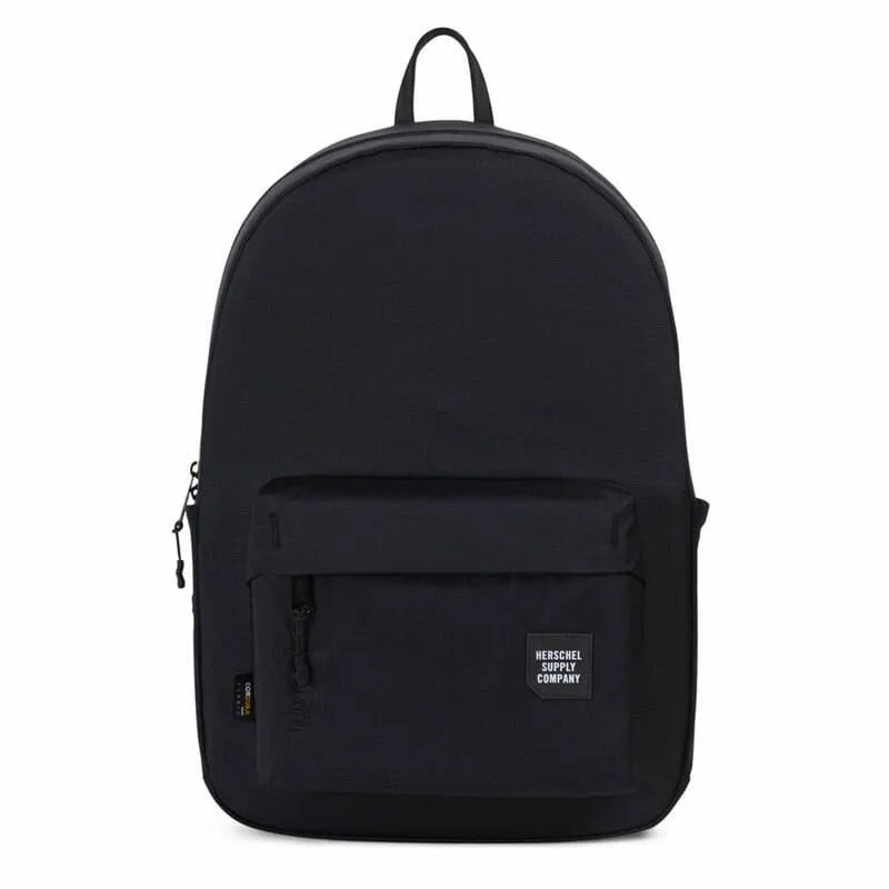 Herschel-Supply-Deal-Gear-Patrol-Rundle-Trail
