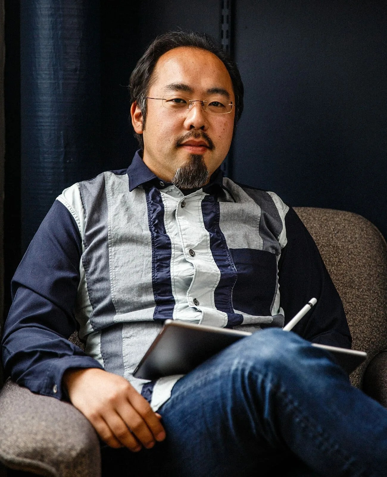 How-Apple-Is-Trying-to-Sway-Architects-Over-to-iPad-gear-patrol-portrait