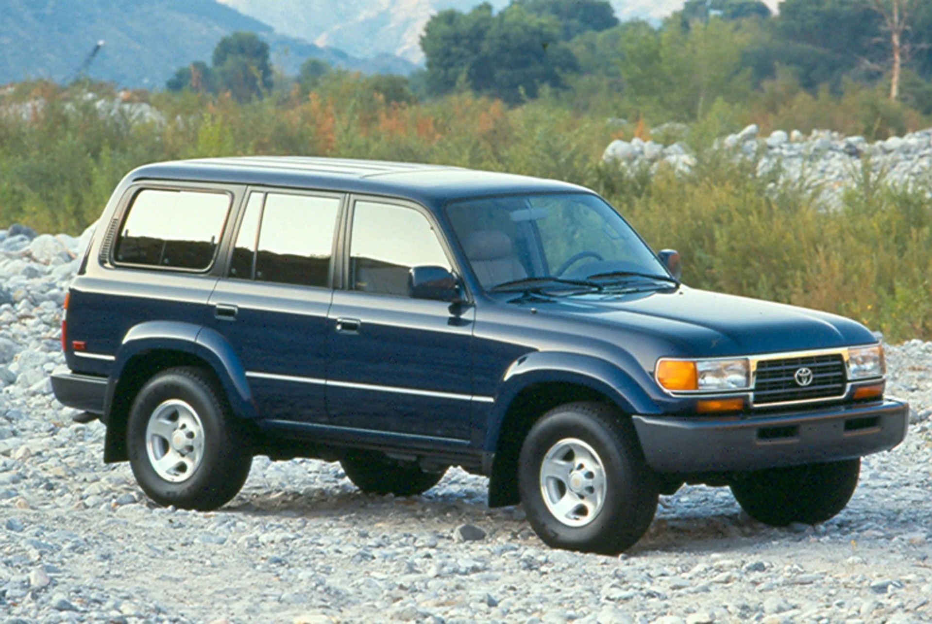 Landcruiser-Mod-Gear-Patrol-Lead-Full