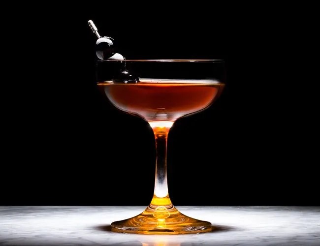 Manhattan-Cocktail-Gear-Patrol-Lead-Featured