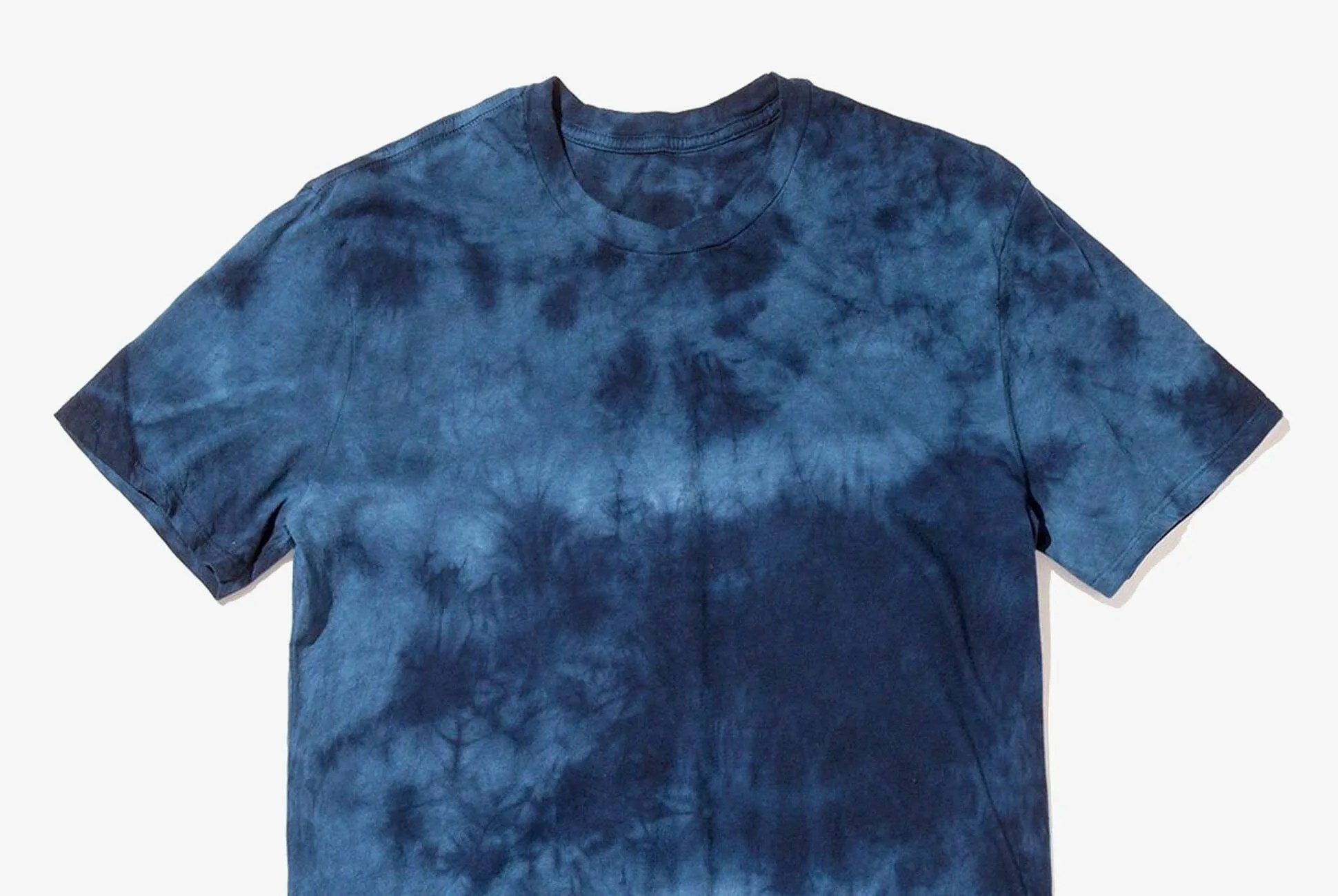 Outerknown-Trippy-Tee-gear-patrol-full-lead