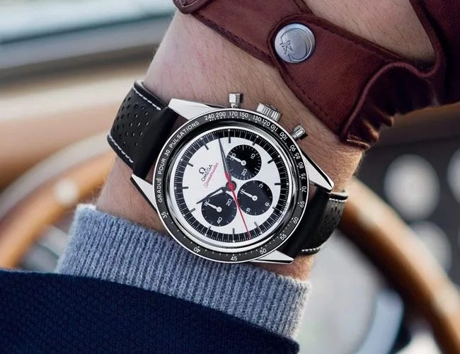 Panda-Dial-Chronographs-gear-patrol-lead-feature