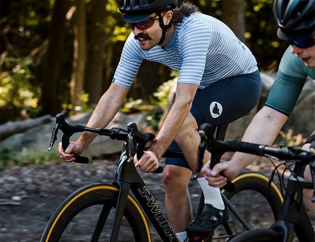 Summer-Cycling-Kits-2018-gear-patrol-feature