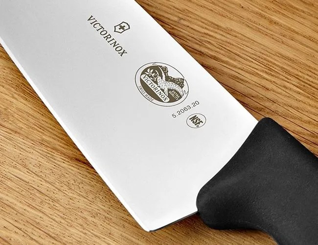 gear-patrol-victorinox-fibrox-feature