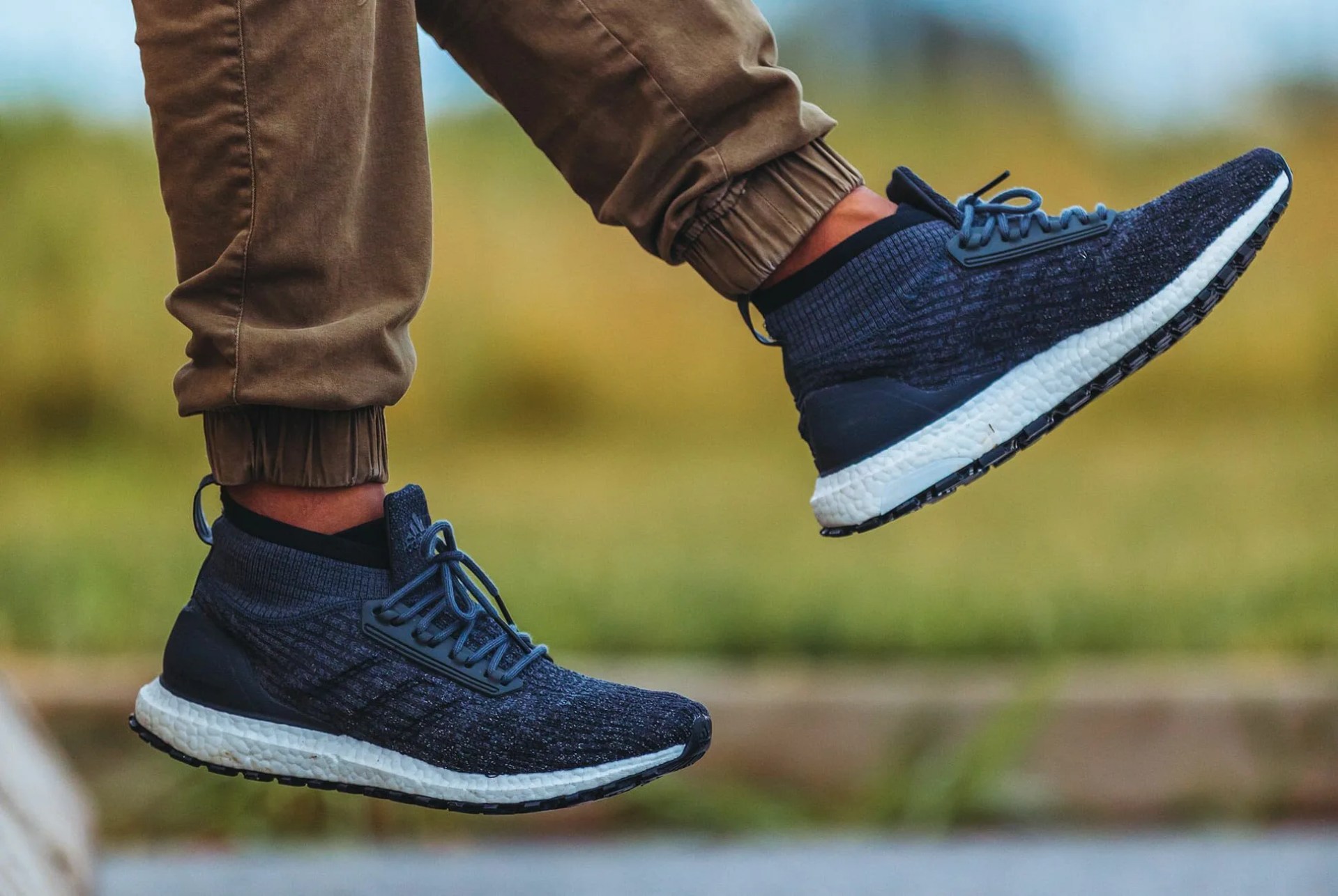 lifestyle-and-performance-sneakers-gear-patrol-full-lead