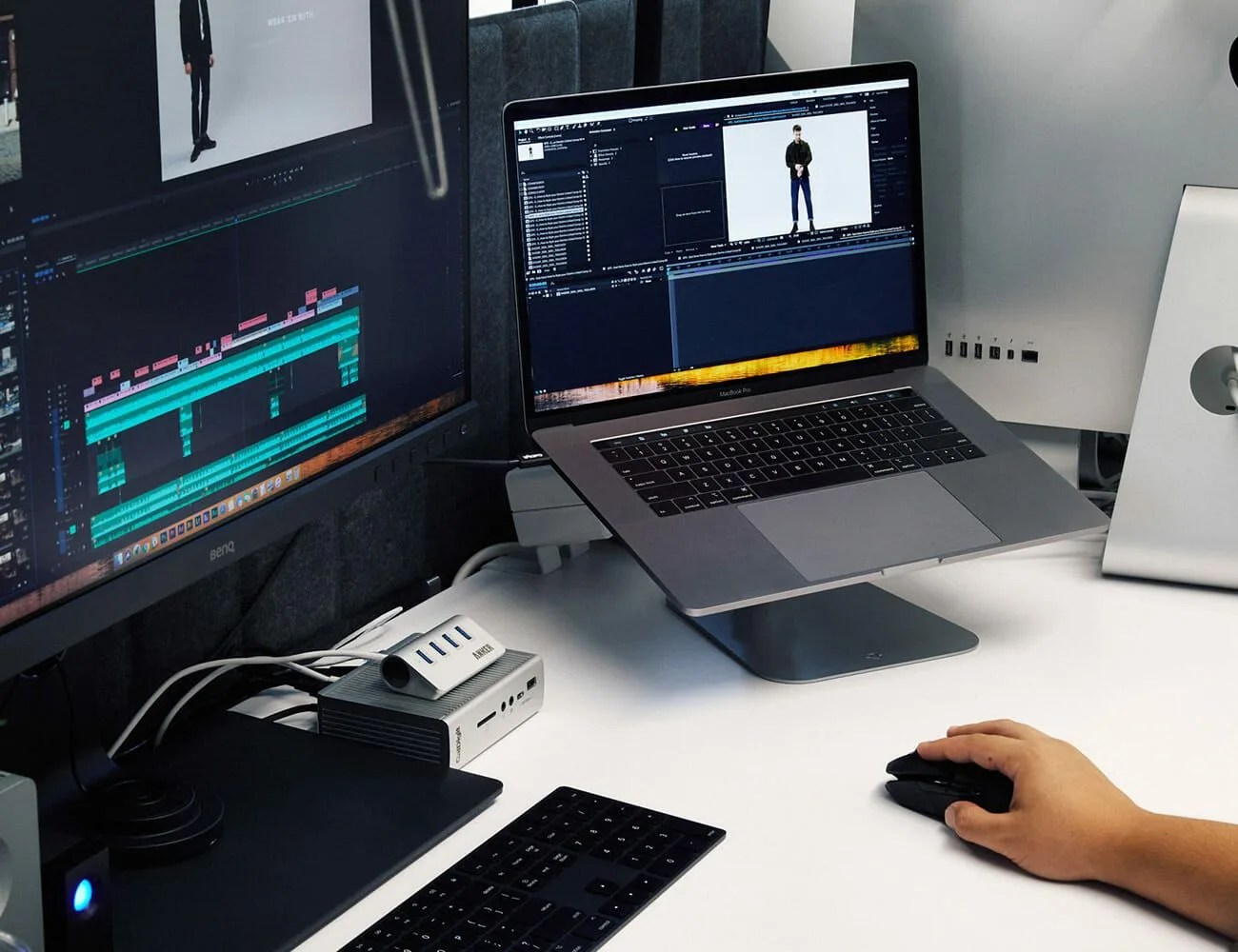 2018-Macbook-Pro-Review-Gear-Patrol-Jarry-v2