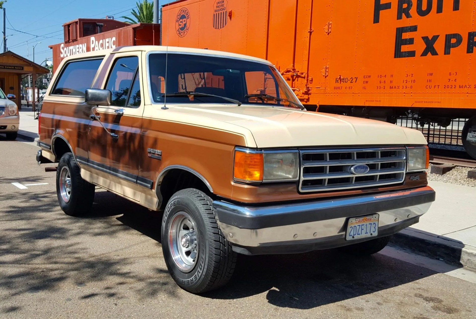 3-Tan-Overlanders-gear-patrol-lead-full