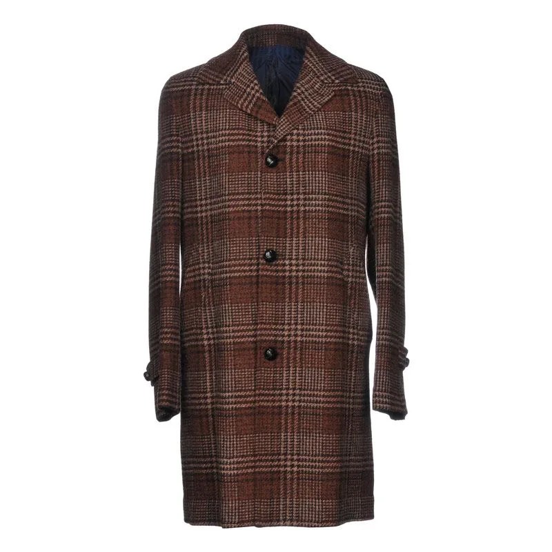3-of-the-Most-Stylish-People-We-Know-on-Falls-Key-Trends-Gear-Patrol-Massimo-Coat