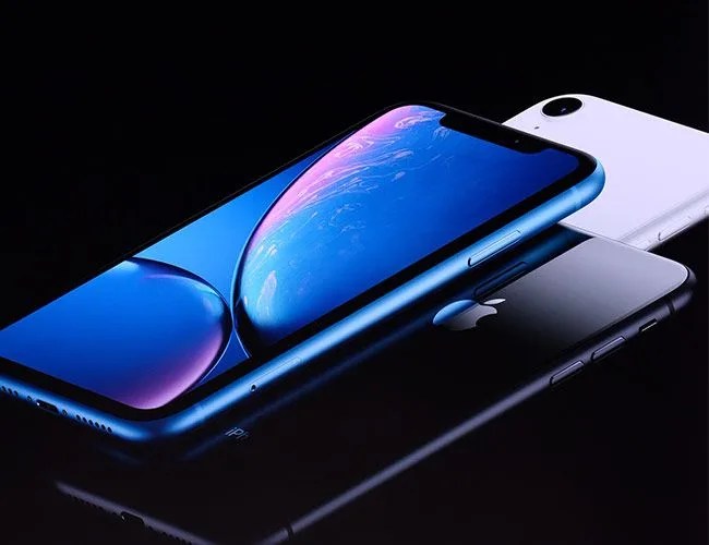 Apple-Event-LIVE-iPhone-XR-Gear-Patrol-Feature