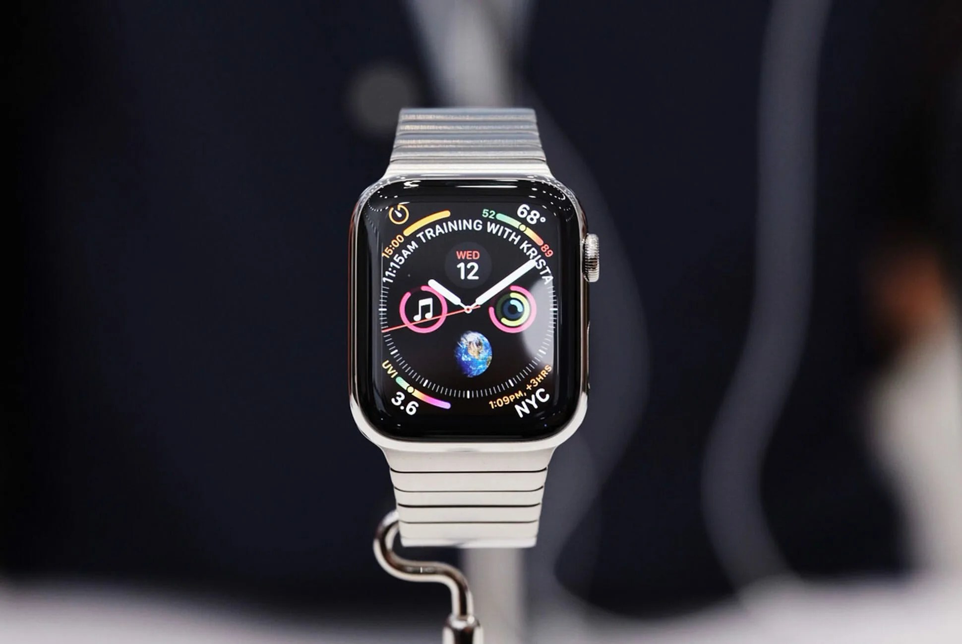 Apple-Watch-4-Op-Ed-Gear-Patrol-Lead-Full-v2