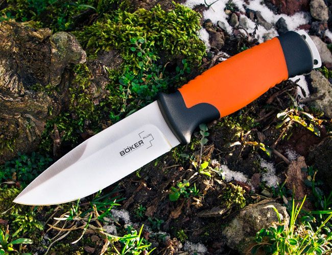 Boker-Plus-Outdoorsman-XL-gear-patrol-lead-feature