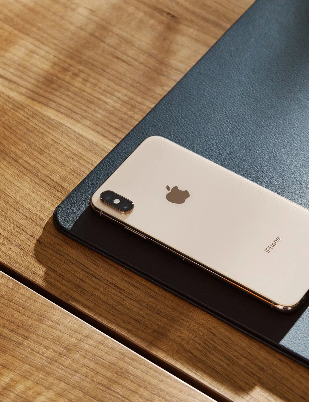 Iphone-X-XS-Review-Gear-Patrol-Inline-2