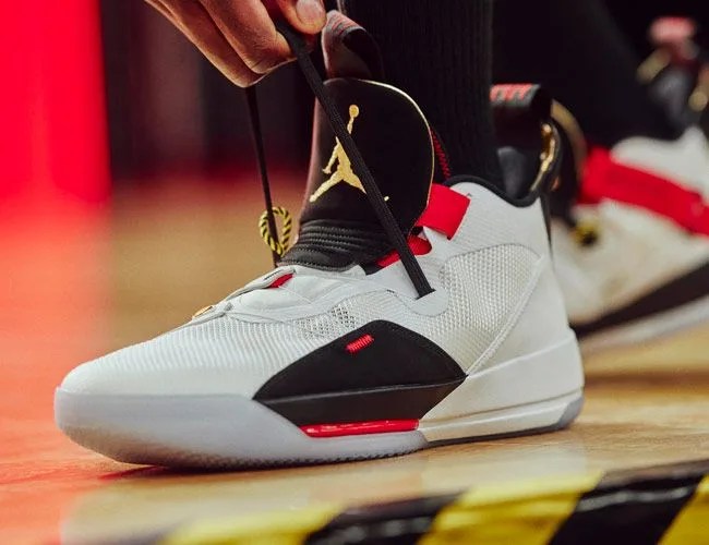 Jordan-XXXIII-Note-Gear-Patrol-Feature