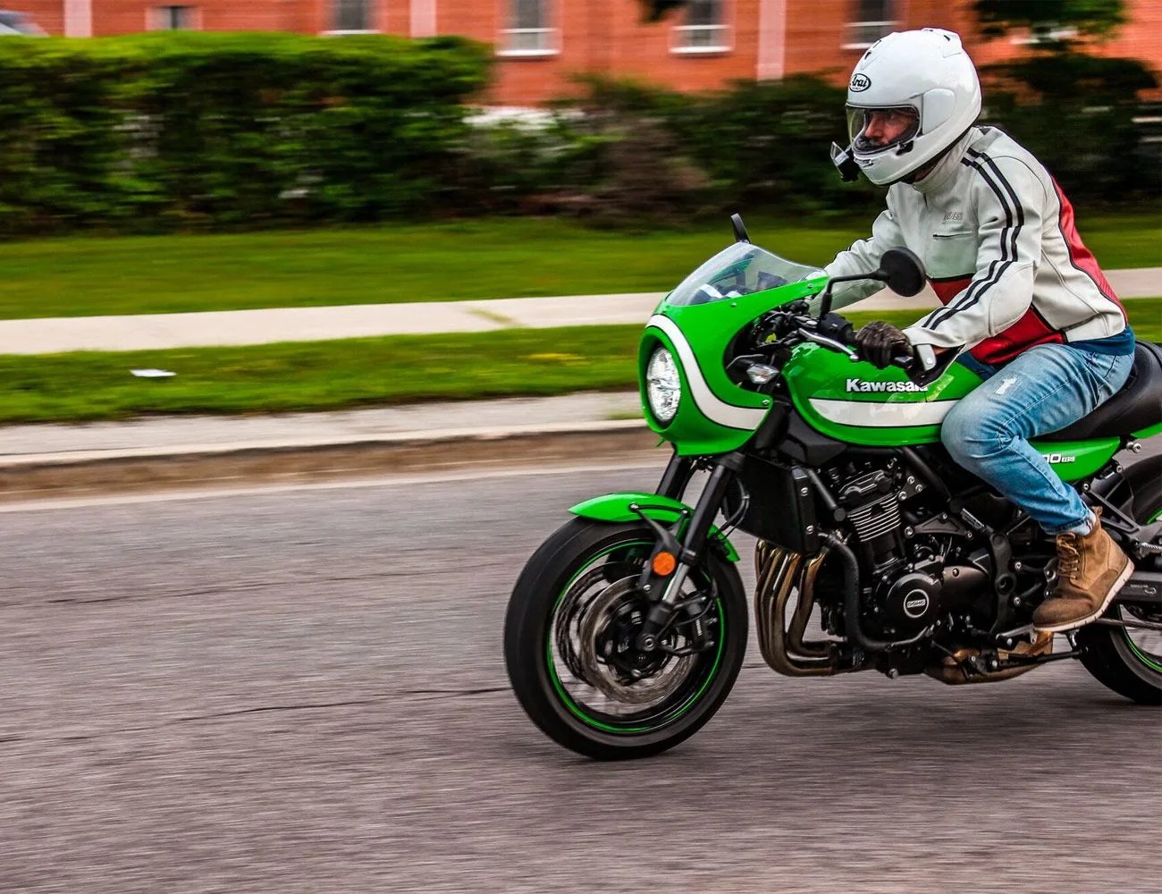Kawasaki-Cafe-Racer-Gear-Patrol-Inline
