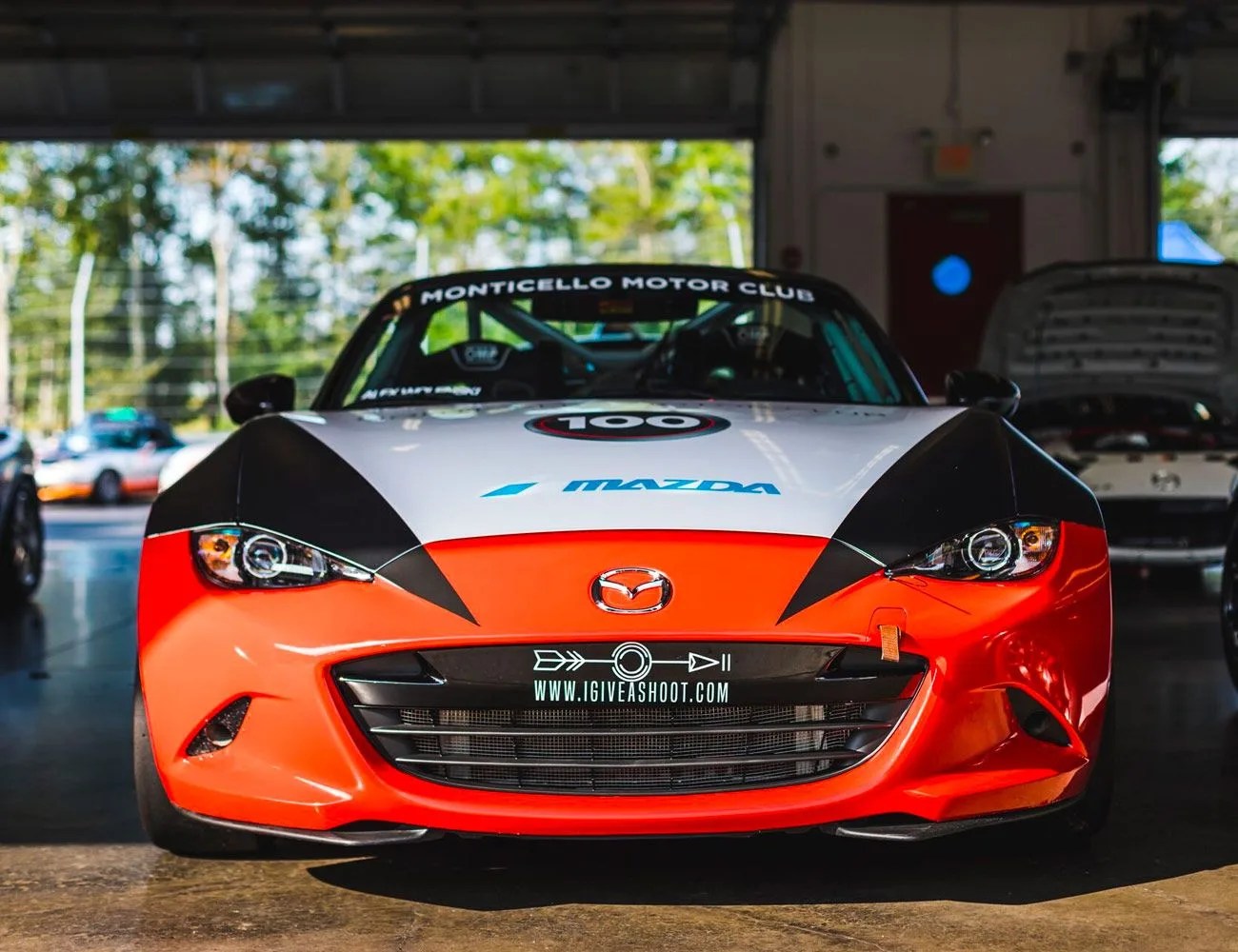 Mazda-Cup-Car-Review-gear-patrol-ambiance