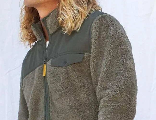 OK-Fleece-Jacket-gear-patrol-feature