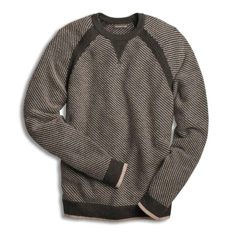 Toad-n-Co-Sweaters-gear-patrol-strahlhorn-crew