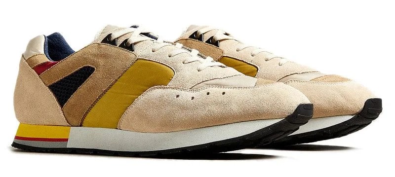 UO-Sneaker-Sale-gear-patrol-found-french