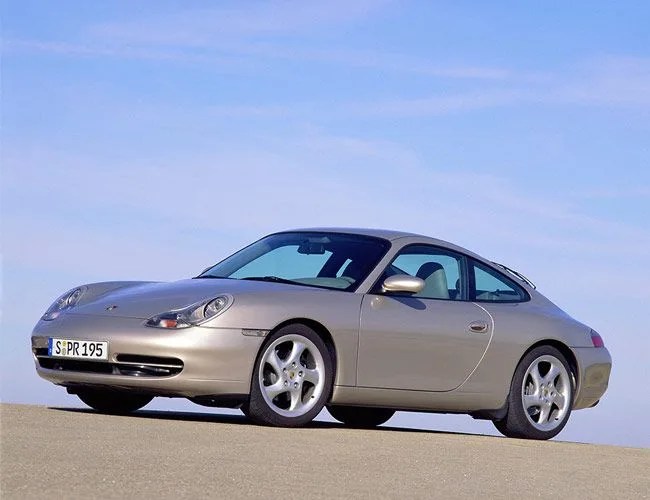 Unloved-Porsche-996-Gear-Patrol-Feature