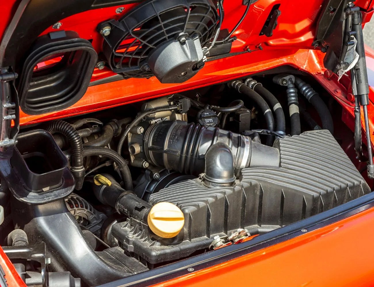 Unloved-Porsche-996-Gear-Patrol-Inline-Engine