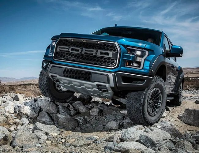 2019-Ford-Raptor-gear-patrol-feature