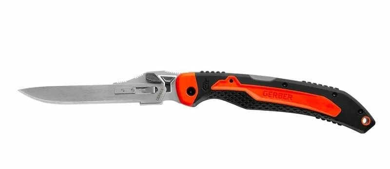 5-Gerber-Knives-Deal-gear-patrol-Gerber-Vital-Big-Game-Folder