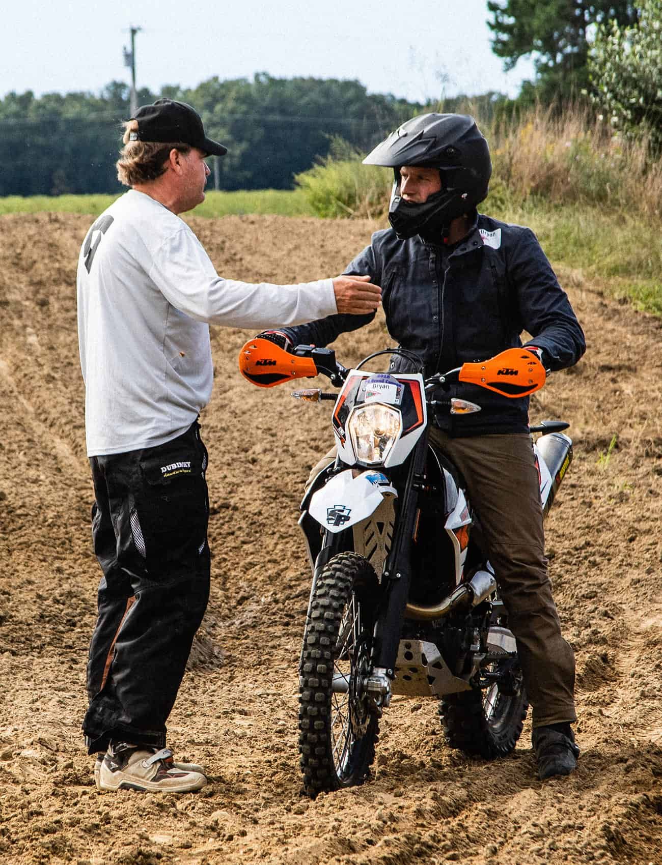 5-Skills-You-Need-to-Know-Before-You-Go-Adventure-Riding-gear-patrol-ambiance