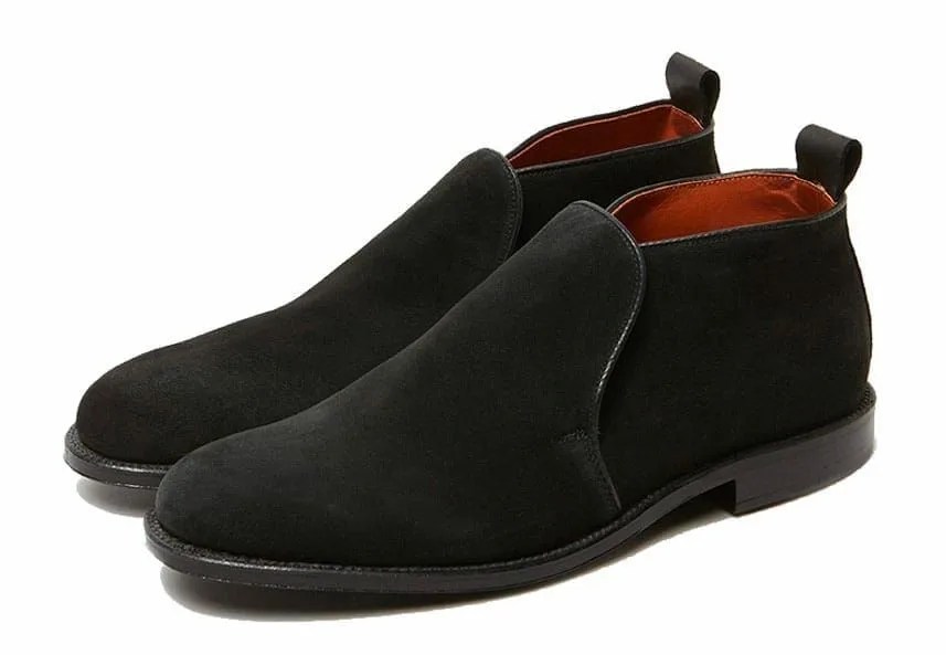 Alden-Shafer-Chukka-Deal-Gear-Patrol-Black