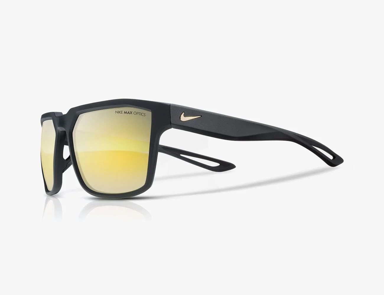 Best-Running-Sunglasses-gear-patrol-Wayfarer-Nike-Bandit