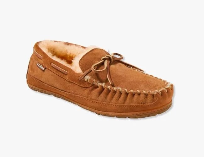 Outdoor-Slippers-gear-patrol-ll-bean-2