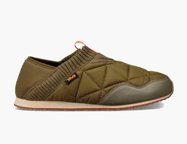Outdoor-Slippers-gear-patrol-teva
