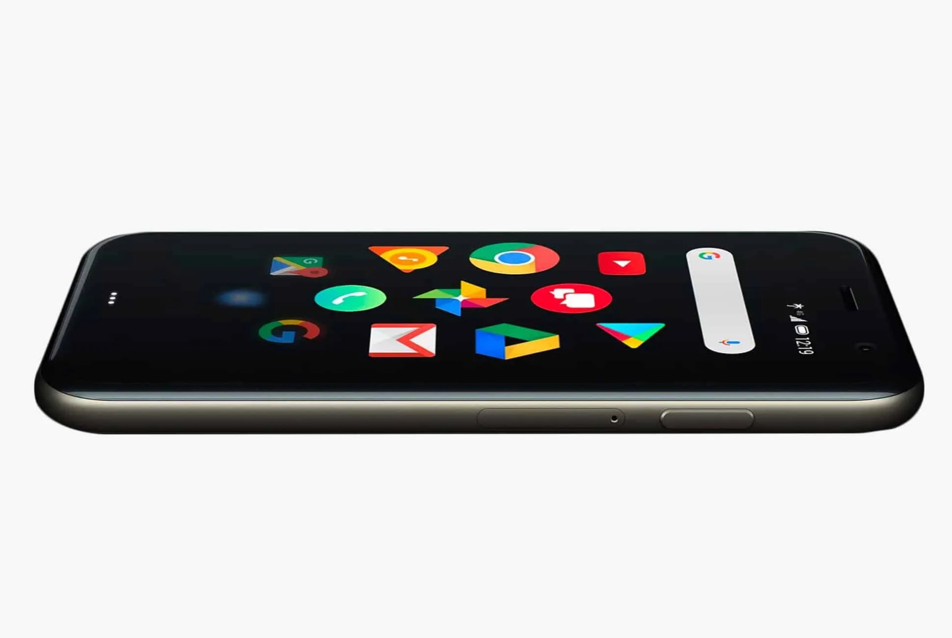 Palm-Phone-Gear-Patrol-Lead-Full