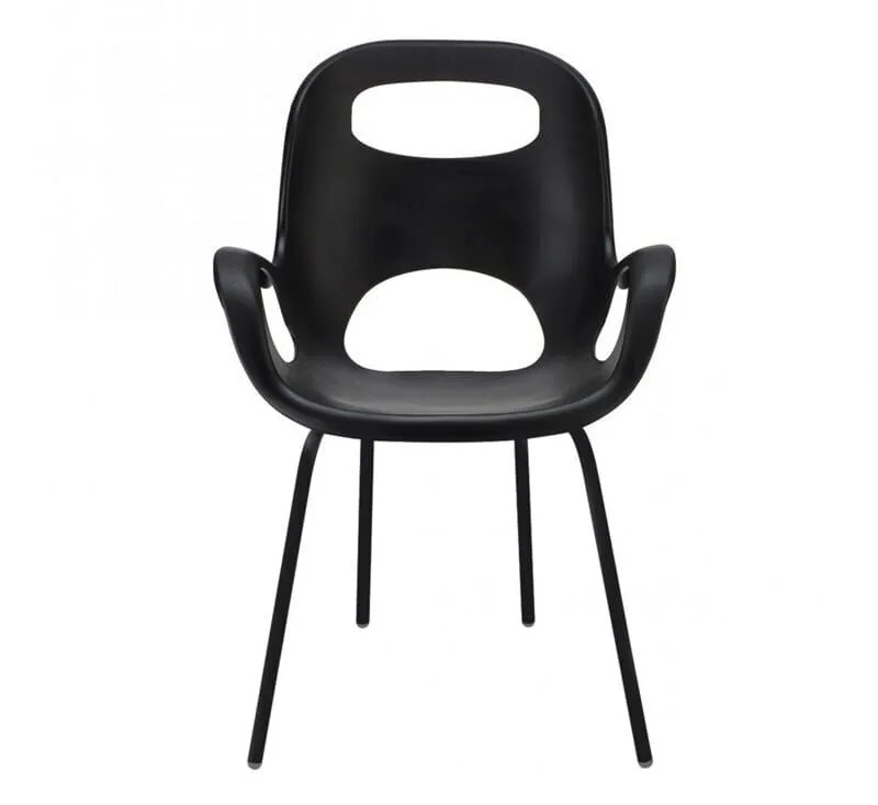 Quality-Cheap-Furniture-Gear-Patrol-Umbra-Chair
