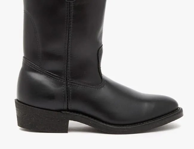 Red-Wing-Pecos-Leather-Boot-gear-patrol-lead-feature