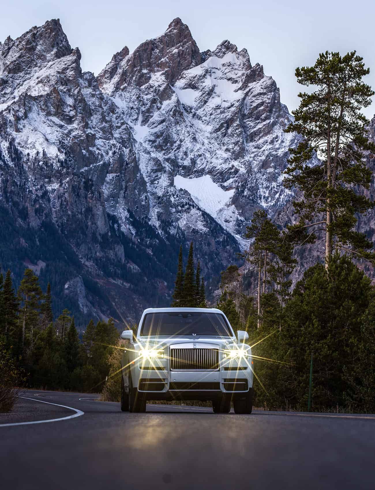 Rolls-Royce-Cullinan-Review-gear-patrol-ambiance