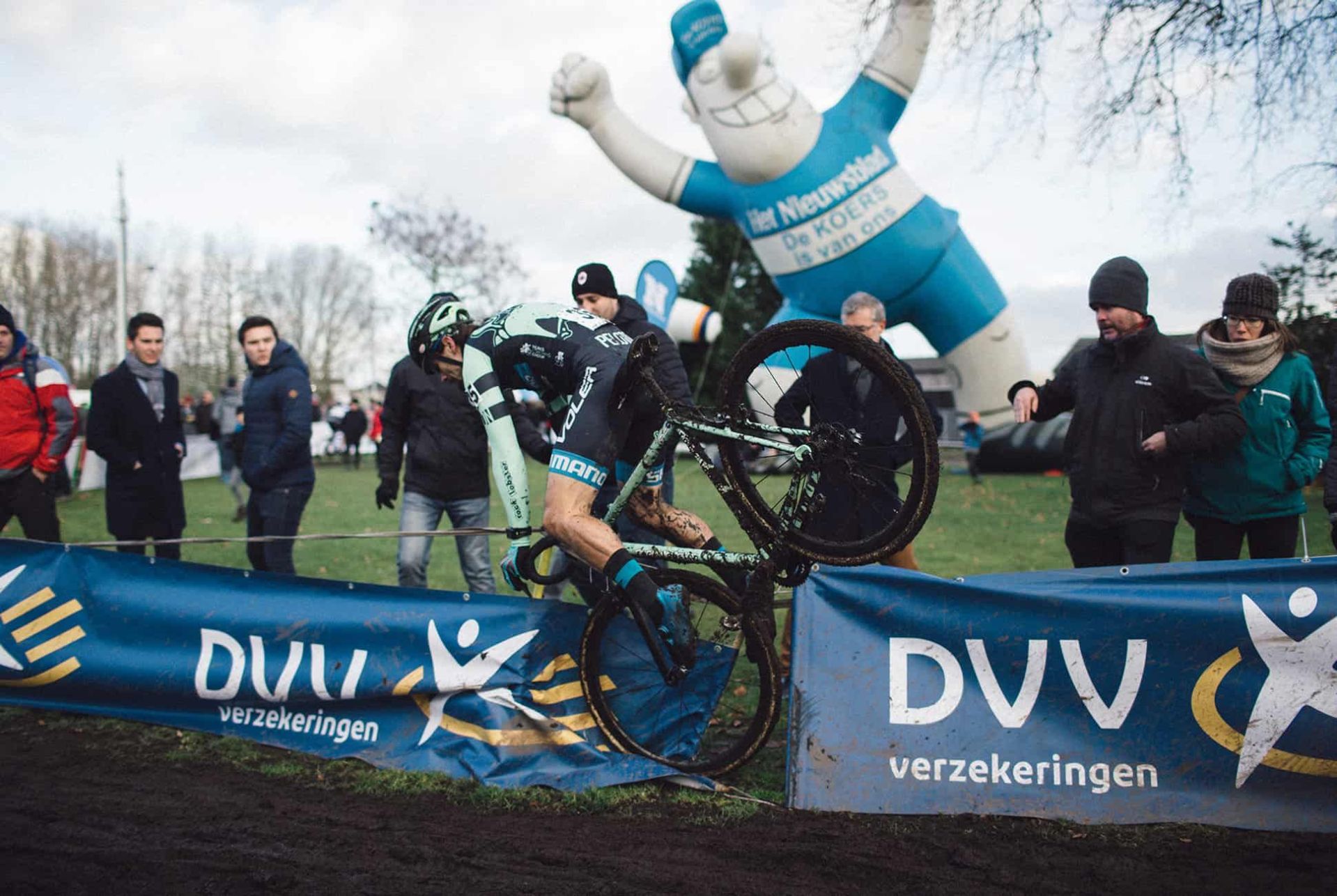 The-Complete-Guide-to-Cyclocross-Gear-Patrol-Inline-8
