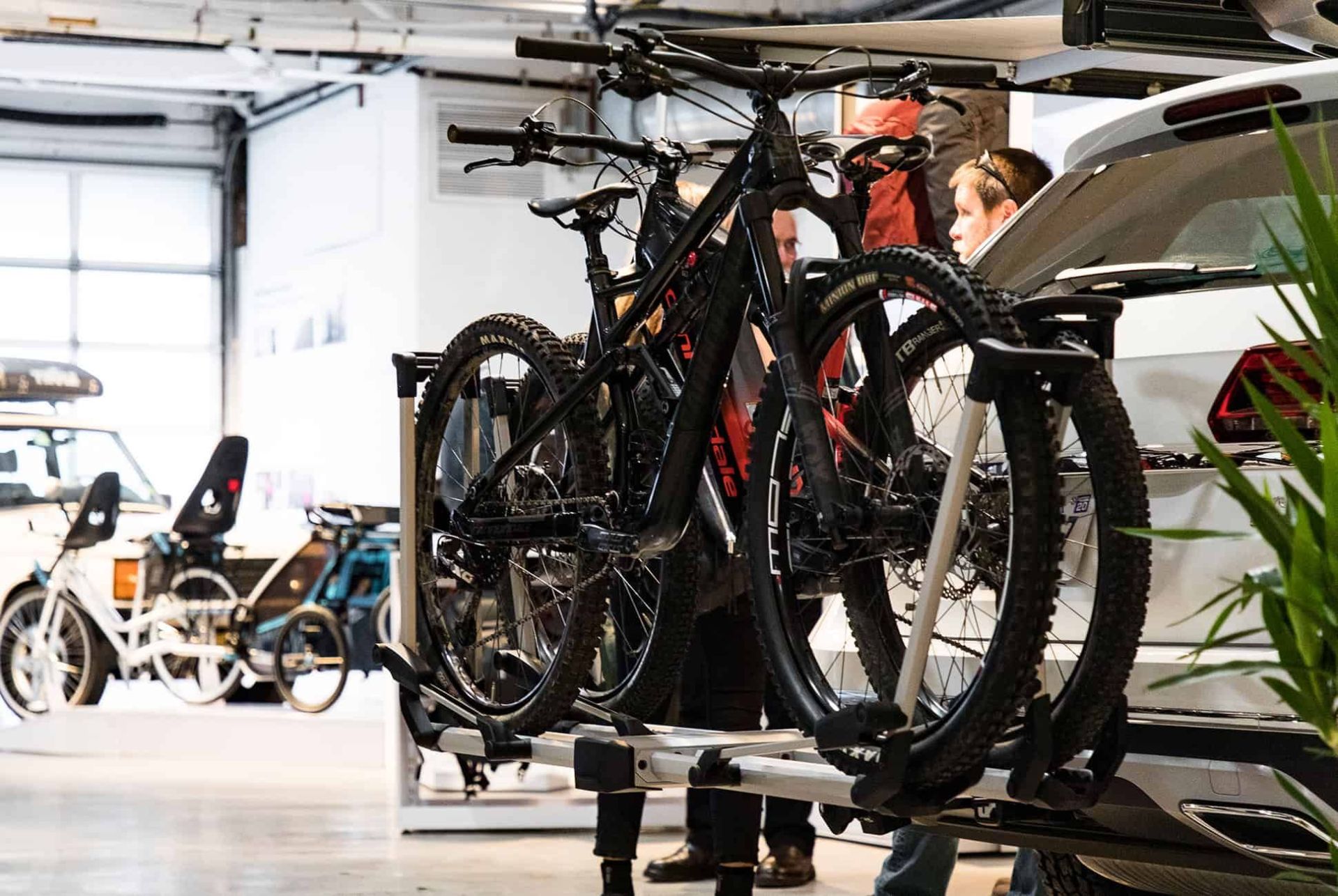 Thule-2019-gear-patrol-Platform-Bike-Rack