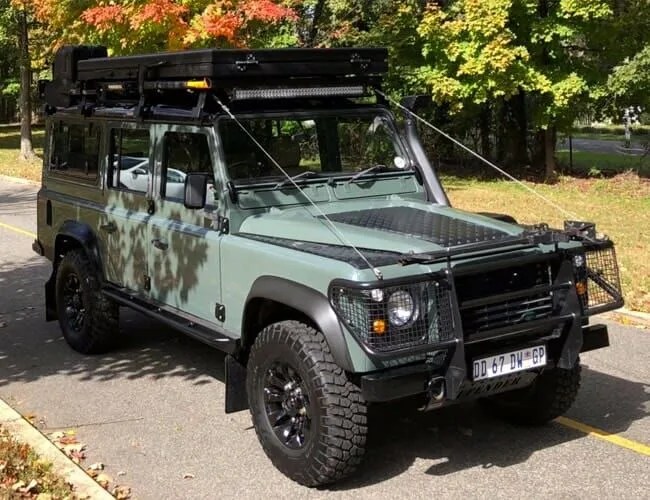 1989-Land-Rover-110-V8-gear-patrol-lead-feature