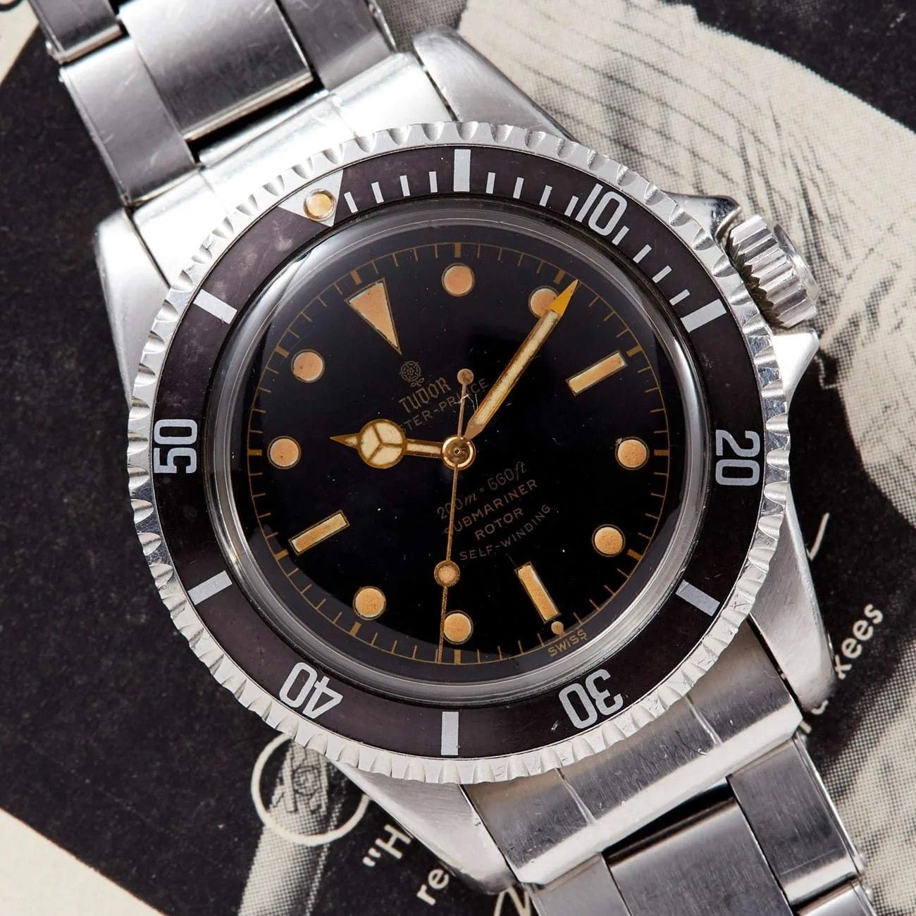3-Vintage-Tudor-Submariners-gear-patrol-Tudor-Submariner-Ref-7928-Gilt.jpg