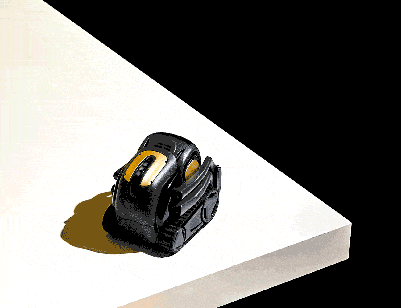 Anki-Vector-Sponsored-Gear-Patrol-GIF