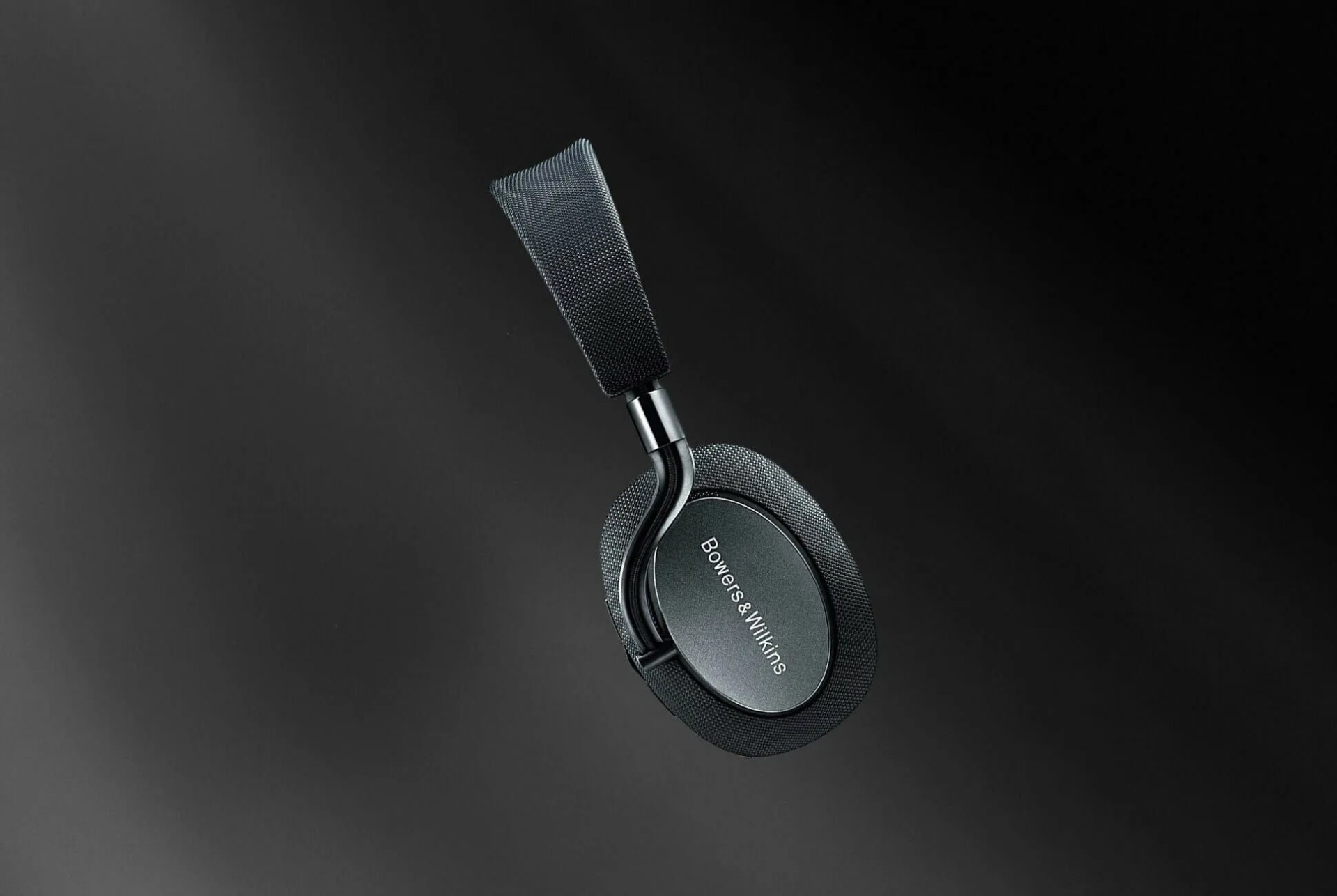 Cyber-Monday–Bowers-Wilkins-PX-ANC-Headphone-gear-patrol-lead-full