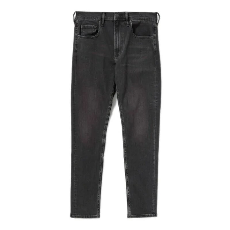 Everlane-Jeans-gear-patrol-athletic-