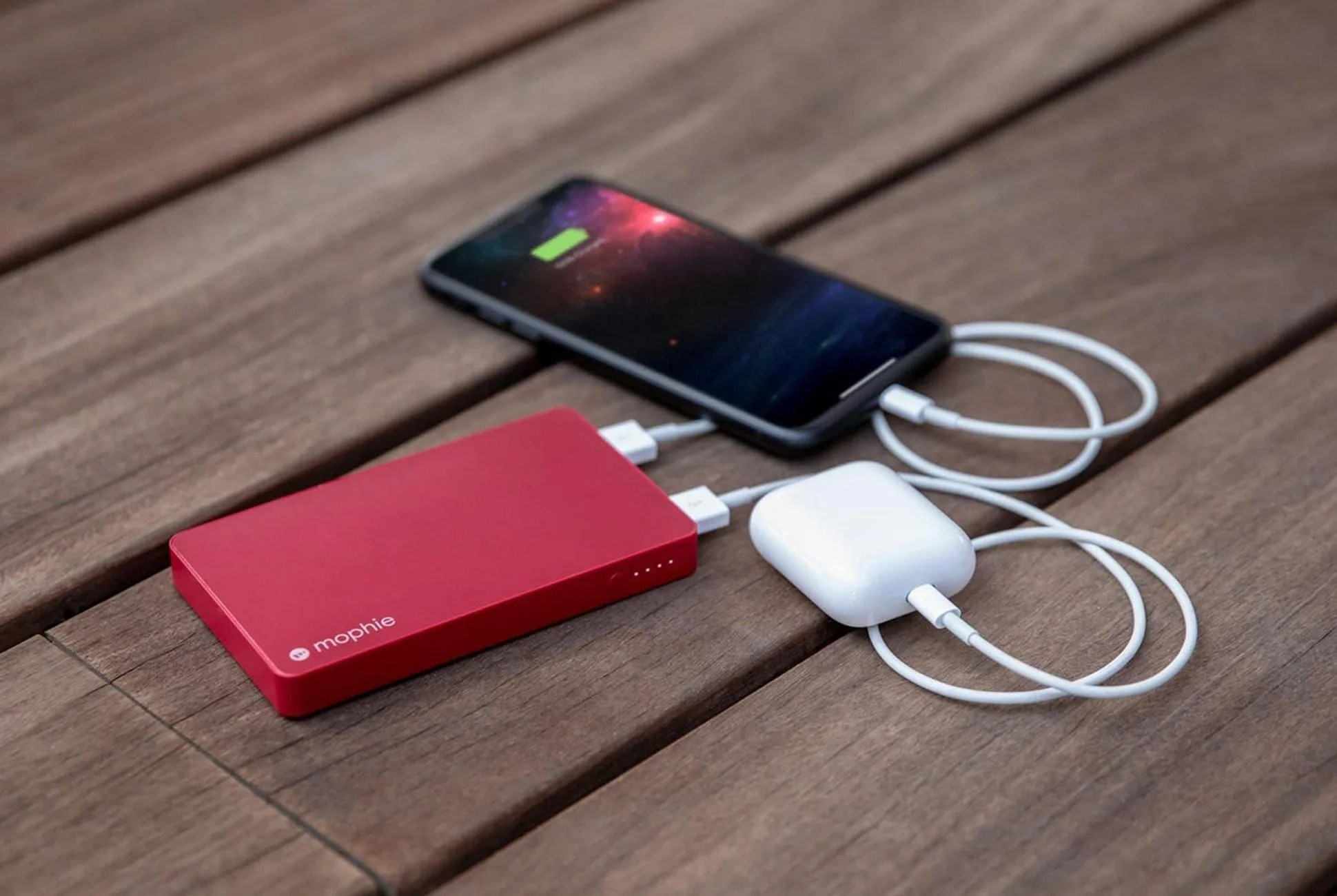 Mophie-5050-Gear-Patrol-Lead-Full